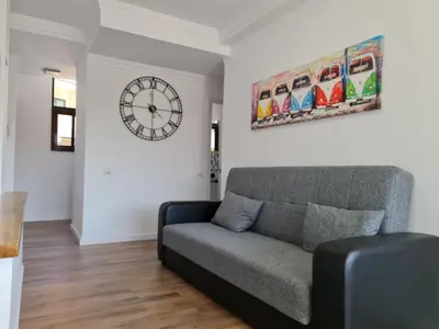 Zona de estar de Yumboflat Two Bedroom Apartment