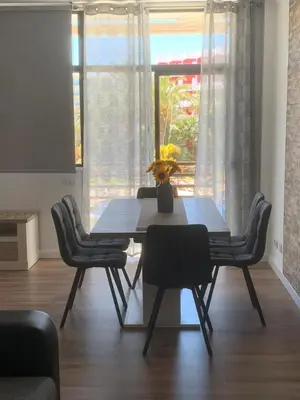 Zona de estar de Yumboflat Two Bedroom Apartment
