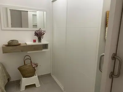 Un baño de MY SUN LAS CANTERAS