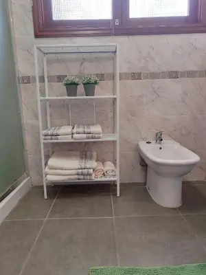Un baño de Las Tartanas Two Bedroom Bungalow
