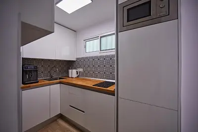 Una cocina o zona de cocina en Cactus Sombrerudo- bright apartment next to Yumbo