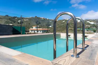 Piscina en o cerca de DejaBlue Villa privada entre mar y montaña