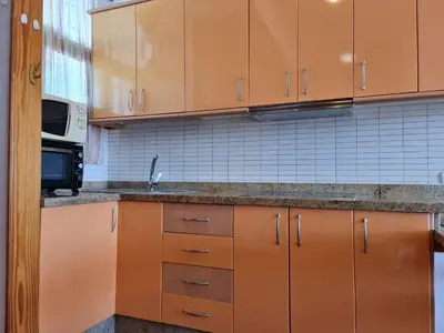 Una cocina o zona de cocina en Barbados II Yumbo Two Bedroom Apartment