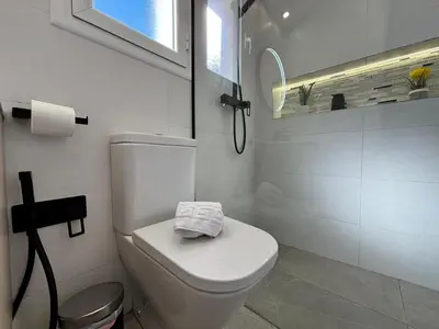 Un baño de Cozy and Sunny Bungalow in Maspalomas