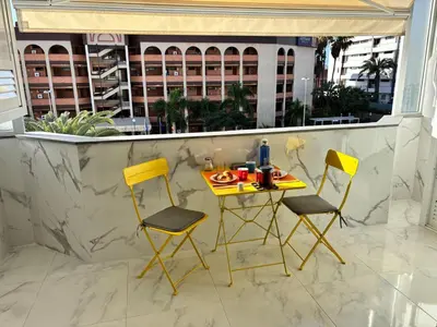 Un balcón o terraza de Teror 503