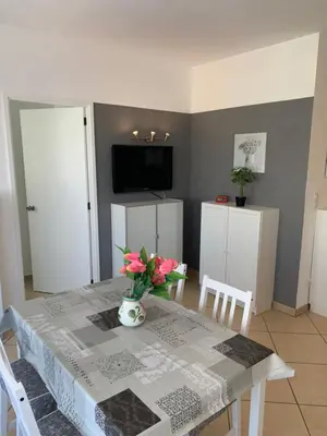 Una cocina o zona de cocina en Appartamento confortevole con piscina 7