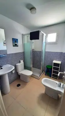 Un baño de 2BR Home - 3 min to Agaete Beach - Pool
