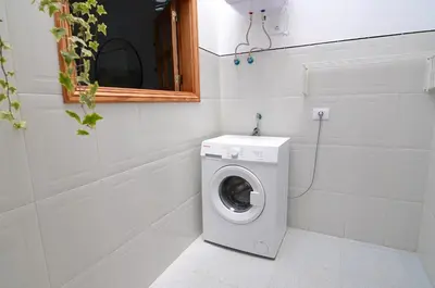 Un baño de ARINAGA ARENA Y MAR BEACH