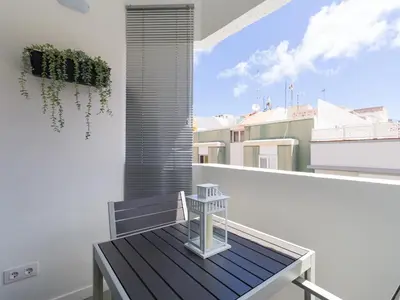Un balcón o terraza de LuxuryFlats La Isleta - 2BR - Balcony - Parking - Beach