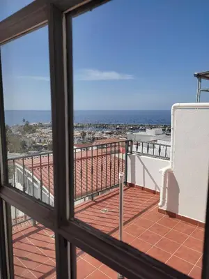 Un balcón o terraza de Lovely Studio With Private Terrace And Ocean View by El Sirocco