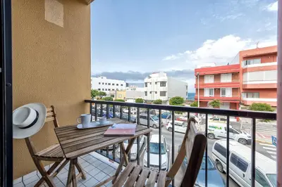 Un balcón o terraza de New Cute Apartment at Salinetas Beach.