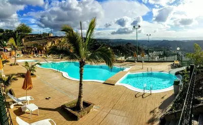 Piscina en o cerca de Casa Selene - Monsenor Apts