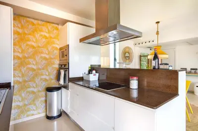 Una cocina o zona de cocina en Salobre Los Lagos 8