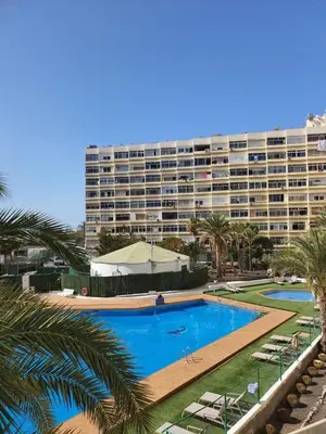 Piscina en o cerca de Playa del Ingles Estudio LOS MOLINOS 205