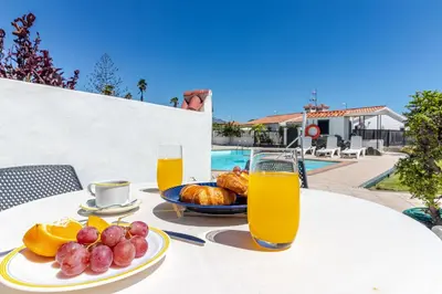 Comida en o cerca de este apartamento