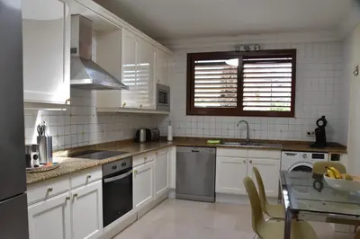 Una cocina o zona de cocina en ELSA TAURO TOPAZ