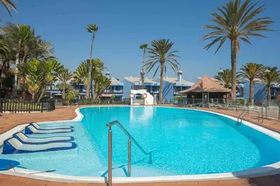 Piscina en o cerca de APARTAMENTO GRAN CANARIA 1º LINEA