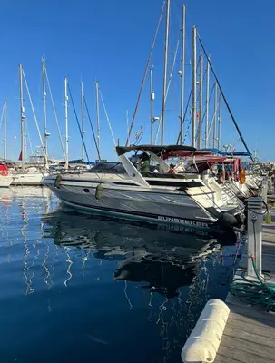 Paisaje cerca de este barco