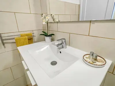 Un baño de Sunny Patalavaca - Ocean View Apartment