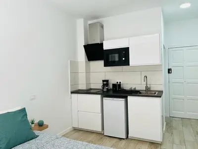Una cocina o zona de cocina en Coqueto apartamento a 50 metros de la playa