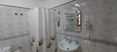 Un baño de LA CASITA VECINDARIO