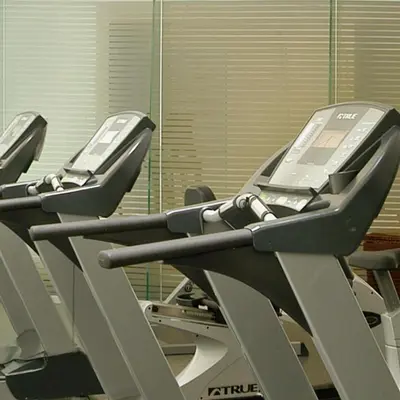 Gimnasio o instalaciones de fitness de NH Imperial Playa