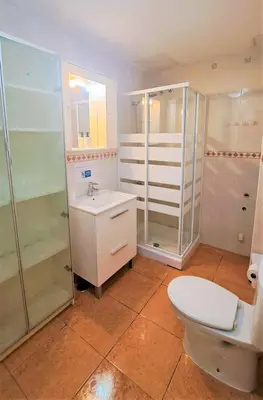 Un baño de Nice Apartment with Swimmingpool, Wifi and Free Parking in Arguineguin