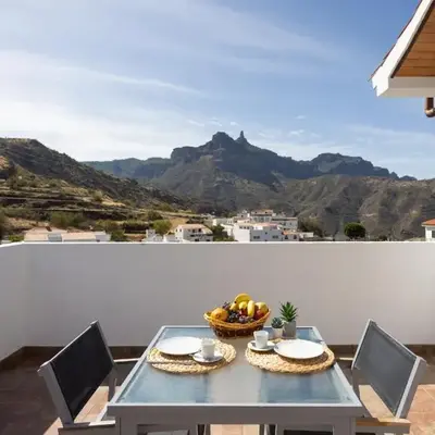 Casa Maria with Roque Nublo view