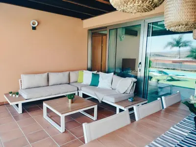 Zona de estar de Villa Lía by SunHousesCanarias