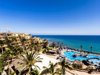Piscina en o cerca de Apartamentos BlueBay Beach Club