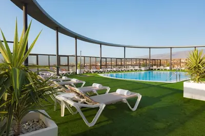 Piscina en o cerca de Elba Vecindario Aeropuerto Business & Convention Hotel