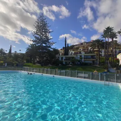 Piscina en o cerca de Rocas Rojas