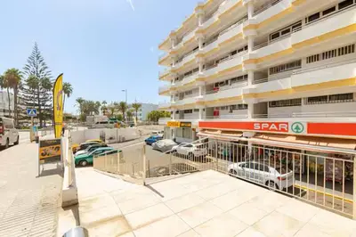 Edificio en el que se encuentra el apartamento