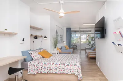 Cama o camas de una habitación en ABC - Apartment Beach & City + Balcony 6m2
