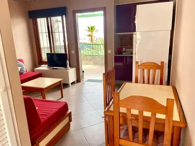 Una cocina o zona de cocina en Apartamento vista mar en Flamboyan - San Agustín