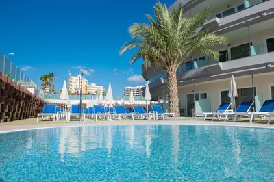 Piscina en o cerca de HL Suitehotel Playa del Inglés - Adults Only