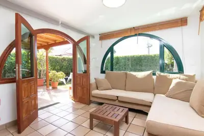 Zona de estar de Deluxe Las Palomas - by Gestión Vacacional Canarias