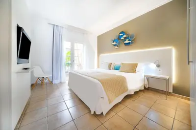 Cama o camas de una habitación en Bull Vital Suites & Spa Boutique Hotel - Only Adults