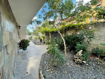 Jardín al aire libre en Villa Aguacate