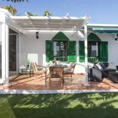 Luxury Bungalow - Private Terrace - Pool - AirCon