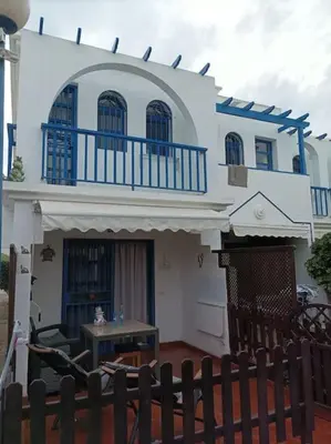 Un balcón o terraza de Apartamento situado en Maspalomas