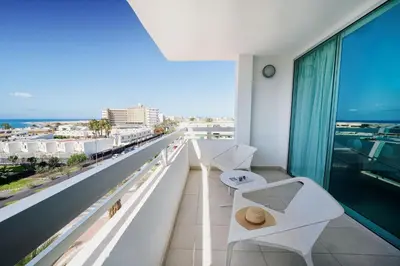 Un balcón o terraza de Akeah Broncemar