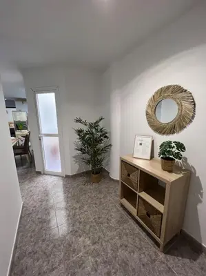 Plano de Cosy apartment near the beach