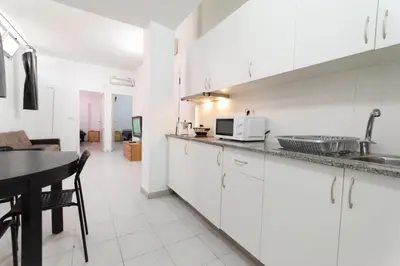 Una cocina o zona de cocina en Piso Entreplanta (sótano/calle).