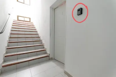 Plano de Piso Entreplanta (sótano/calle).