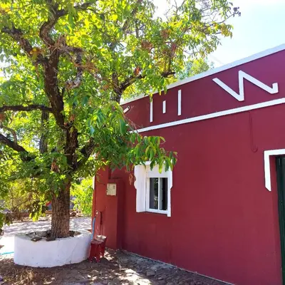 Edificio en el que se encuentra el albergue