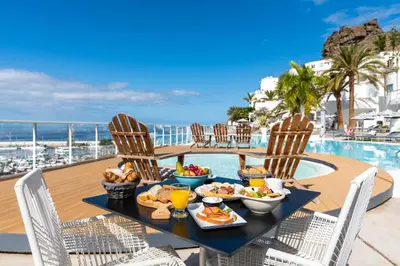 Comida en o cerca de este apartamento