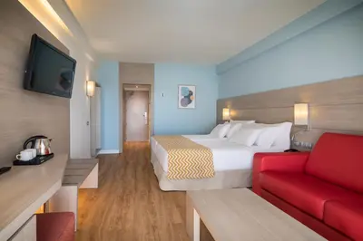 Una televisión o centro de entretenimiento en Barceló Margaritas