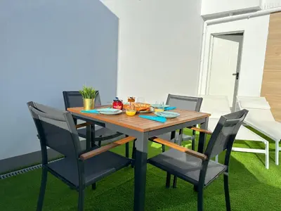 Comida en o cerca de este apartamento