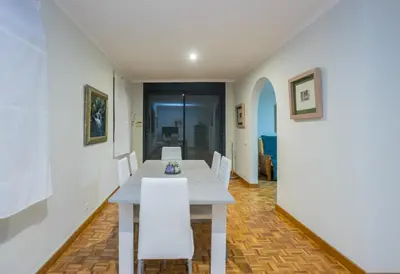 Plano de 2BR Penthouse with Terrace and City views